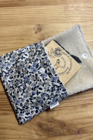 Étui Pochette Artisanale Éco-Conçue pour Savon Solide, Zéro Déchet et Voyage Léonie bleue